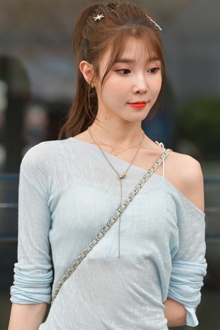 美腿控街拍图片1